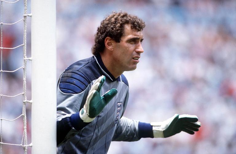 1986 World Cup Quarter Final, Azteca Stadium, Mexico, 22nd June, 1986, Argentina 2 v England 1, England's goalkeeper Peter Shilton  (Photo by Bob Thomas Sports Photography via Getty Images)